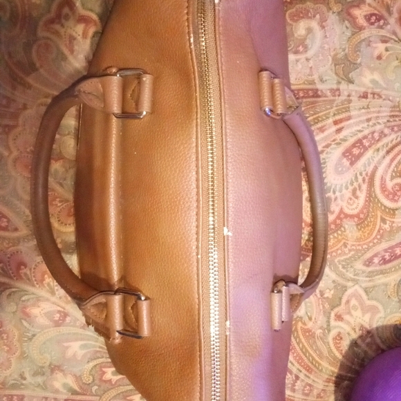 Cato Fashions Brown Shoulder Bag with Envelope like pockets. - Picture 4 of 5